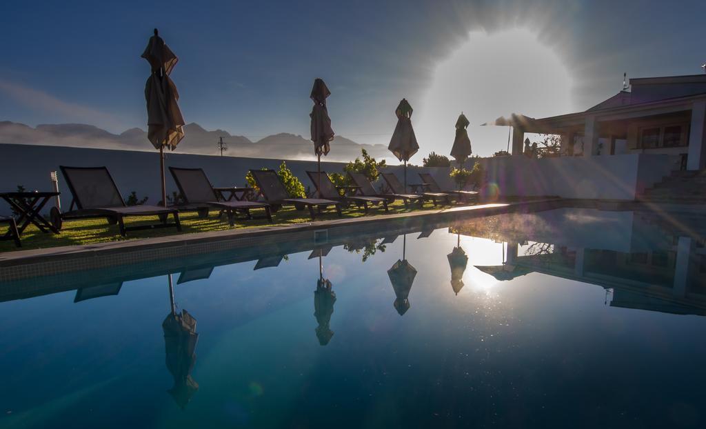 Klein Waterval Riverside Lodge フランシュホーク エクステリア 写真